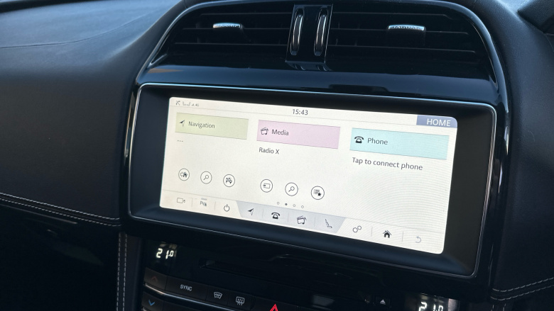 Jaguar F-Pace 2.0d [180] Chequered Flag 5dr Auto AWD Diesel Estate